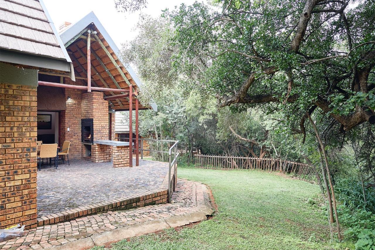 Hotel First Group Magalies Park Hartbeespoort Zewnętrze zdjęcie