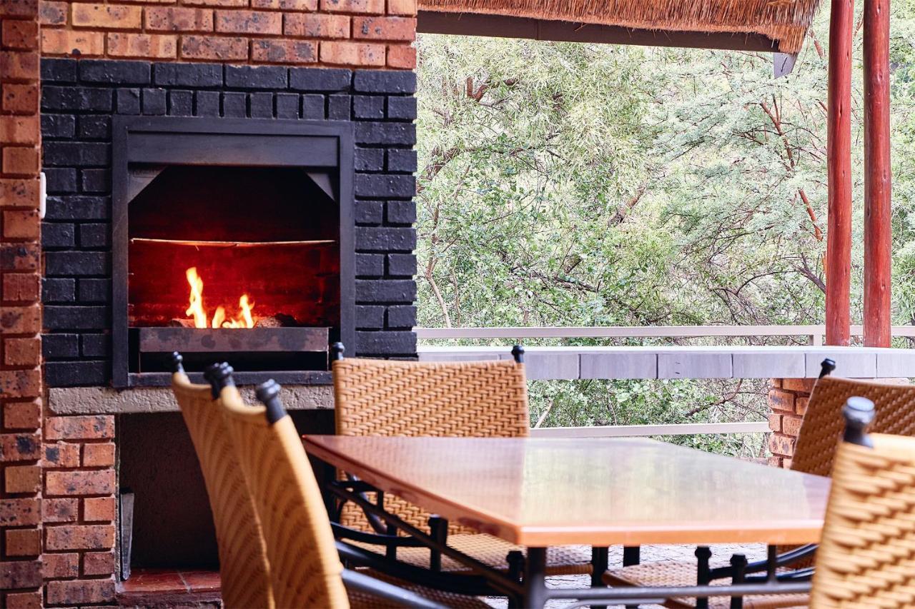 Hotel First Group Magalies Park Hartbeespoort Zewnętrze zdjęcie