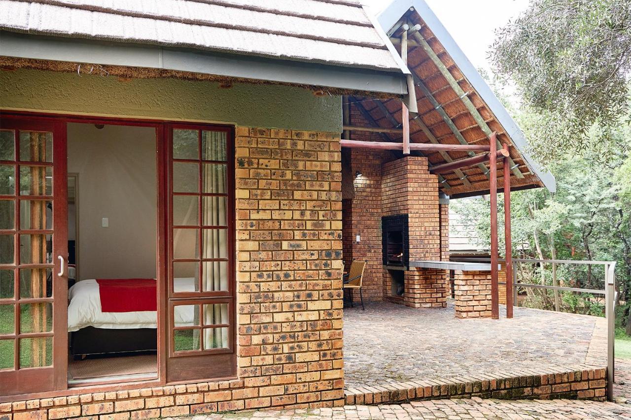 Hotel First Group Magalies Park Hartbeespoort Zewnętrze zdjęcie