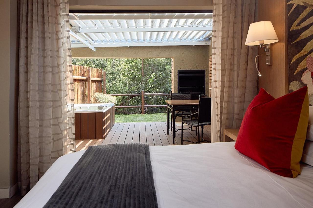 Hotel First Group Magalies Park Hartbeespoort Zewnętrze zdjęcie